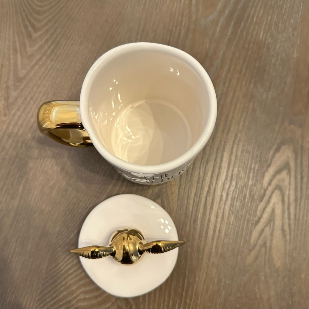 Rae Dunn Harry Potter Double Sided‎ Golden Snitch Mug With Topper - Picture 3 of 4
